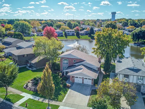 Address Withheld By Seller, Bloomingdale, IL 60108