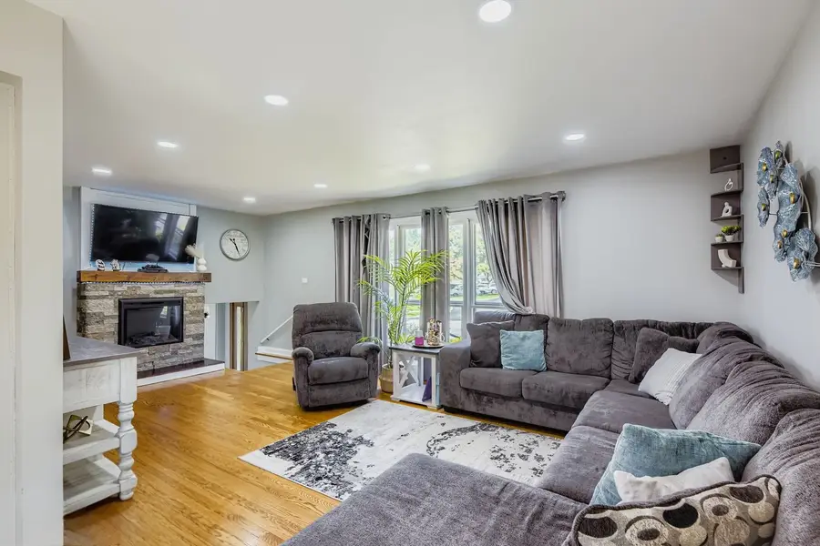 4509 W 105th Street, Oak Lawn, IL 60453 - Image #3