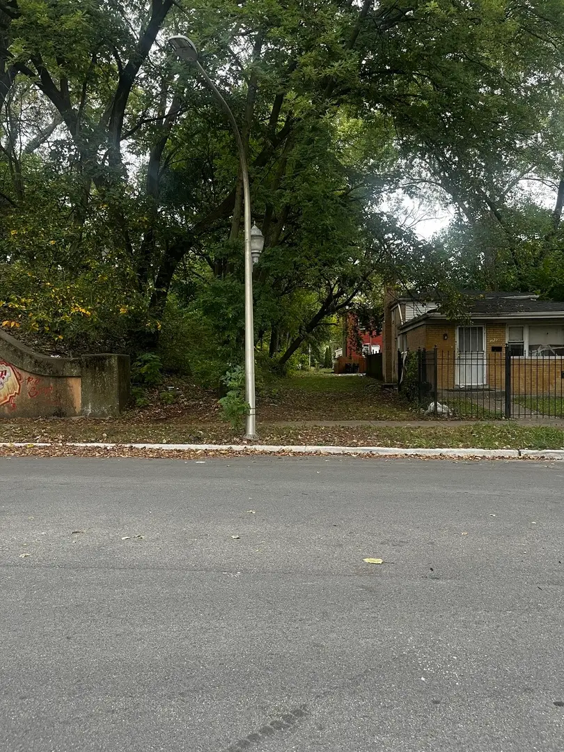 5831 S Carpenter Street, Chicago, IL 60621 - Image #1
