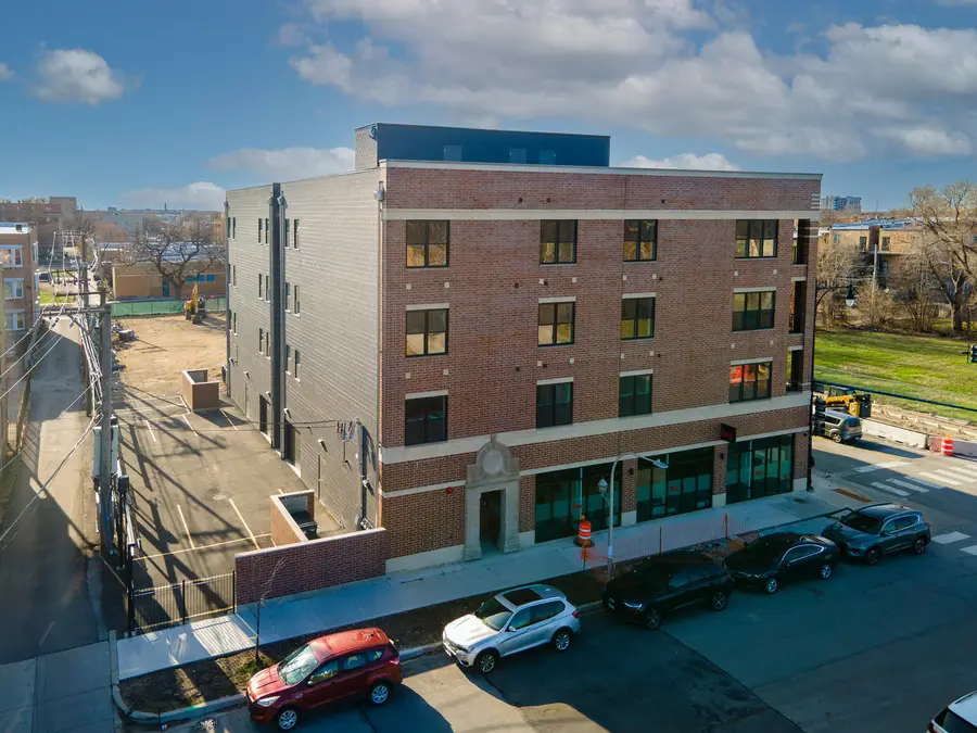 4706 S Saint Lawrence Avenue #2E, Chicago, IL 60615 - Image #2