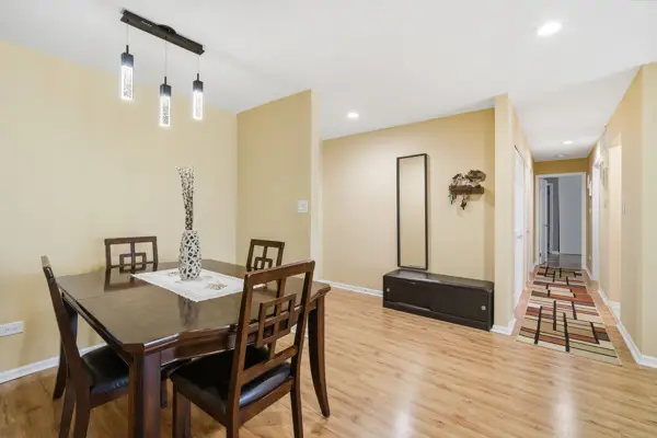 51 Old Oak Drive #414, Buffalo Grove, IL 60089 - Image #3