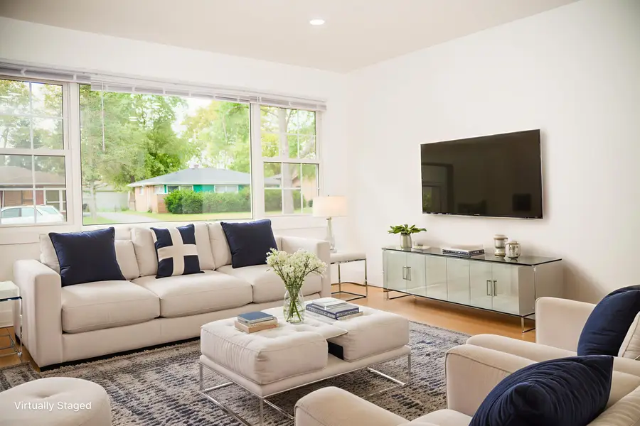 3102 Wilshire Avenue, Markham, IL 60428 - Image #2