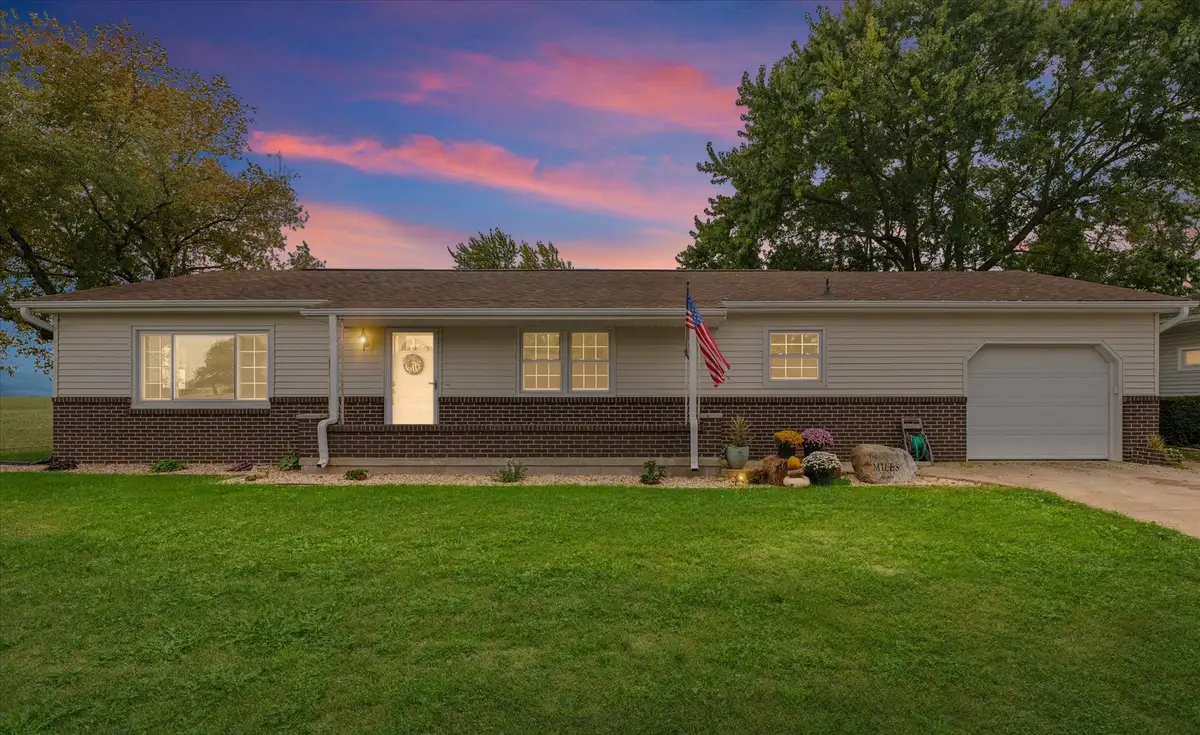 407 E Church Street, Royal, IL 61871 - Image #1