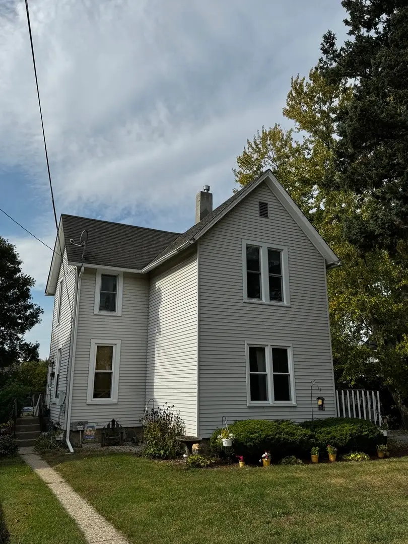 40 S Walkup Avenue, Crystal Lake, IL 60014 - Image #2