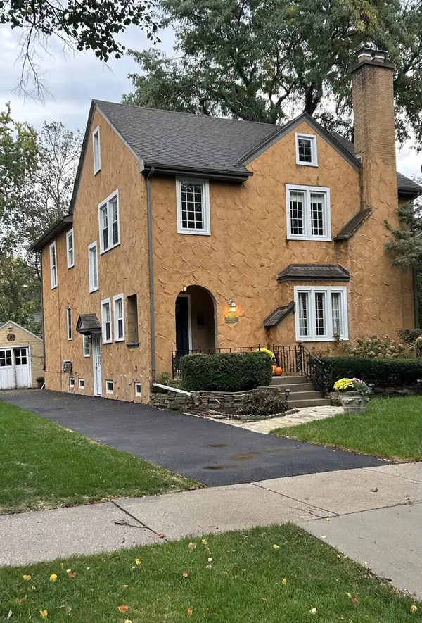 425 N Catherine Avenue, La Grange Park, IL 60526