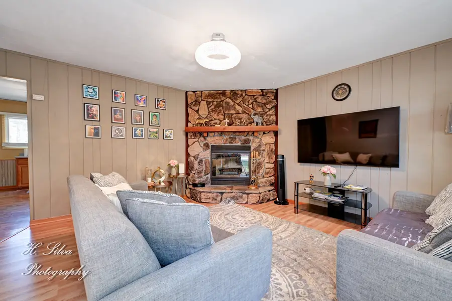 117 Marryat Place, Streamwood, IL 60107 - Image #2