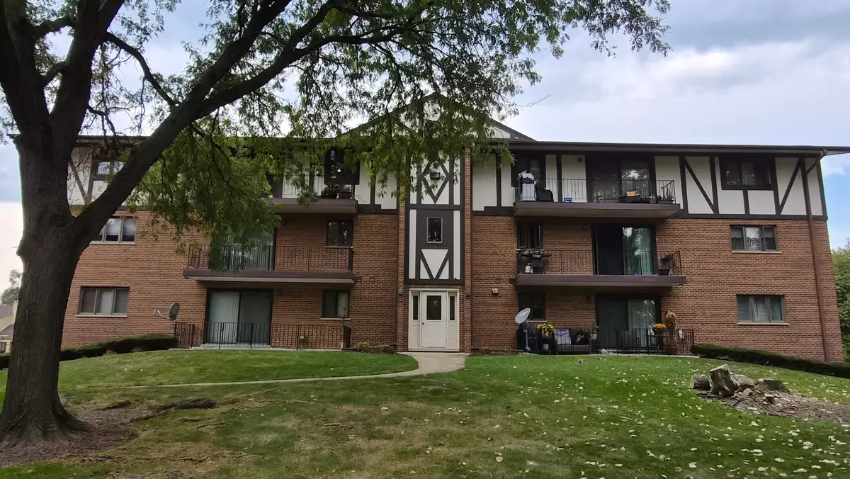 10845 S 84th Avenue #2A, Palos Hills, IL 60465 - Image #1