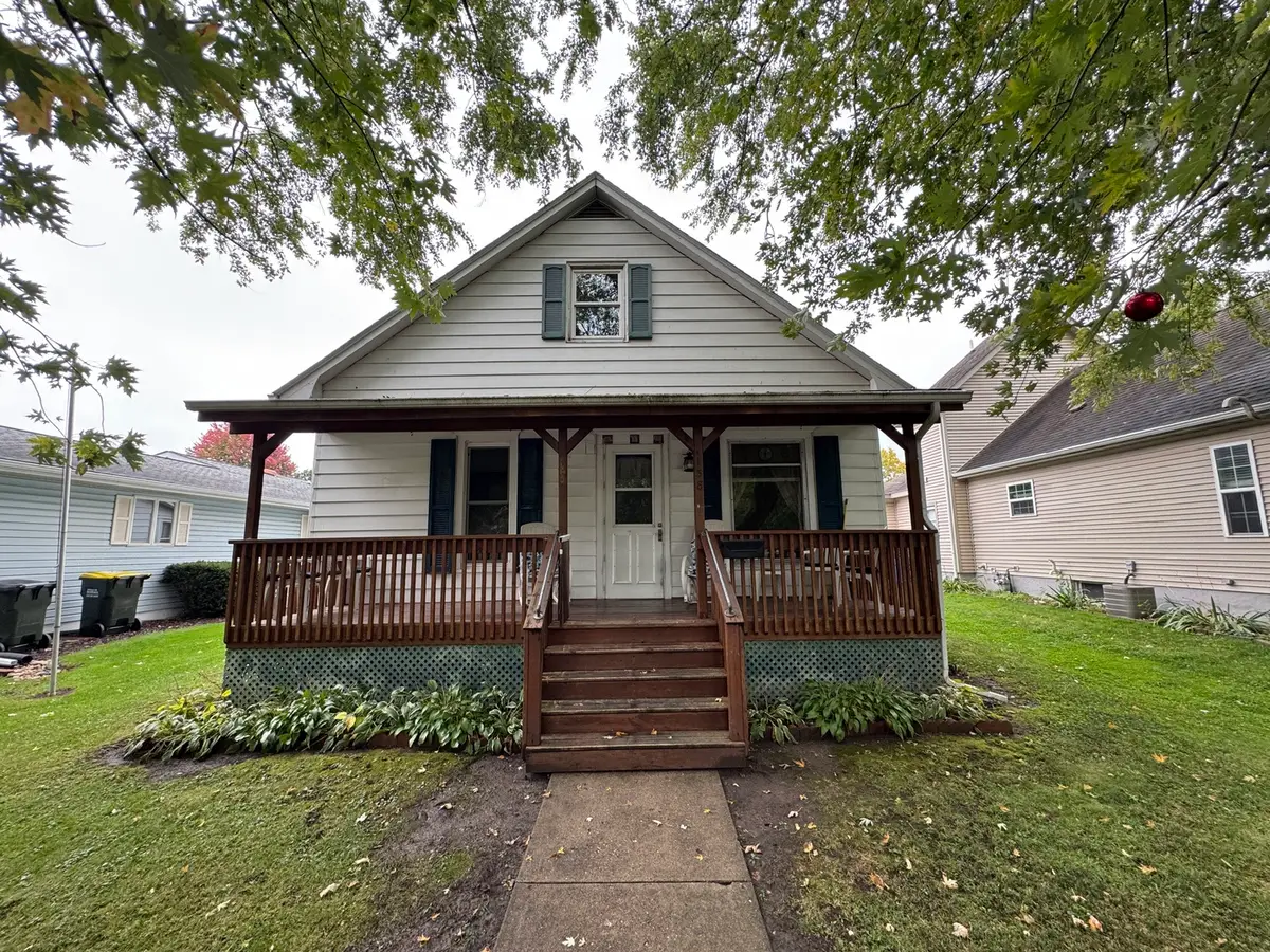 138 N Brown Street, Genoa, IL 60135 - Image #1