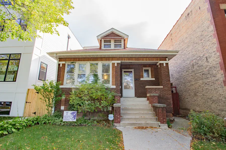 4533 N Karlov Avenue, Chicago, IL 60630 - Image #2