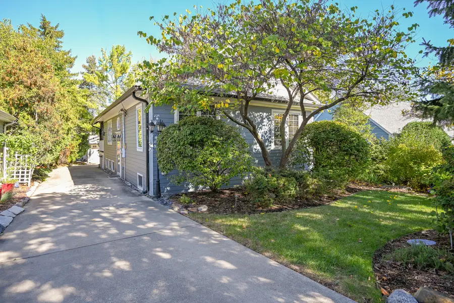 22w474 Emerson Avenue, Glen Ellyn, IL 60137 - Image #2