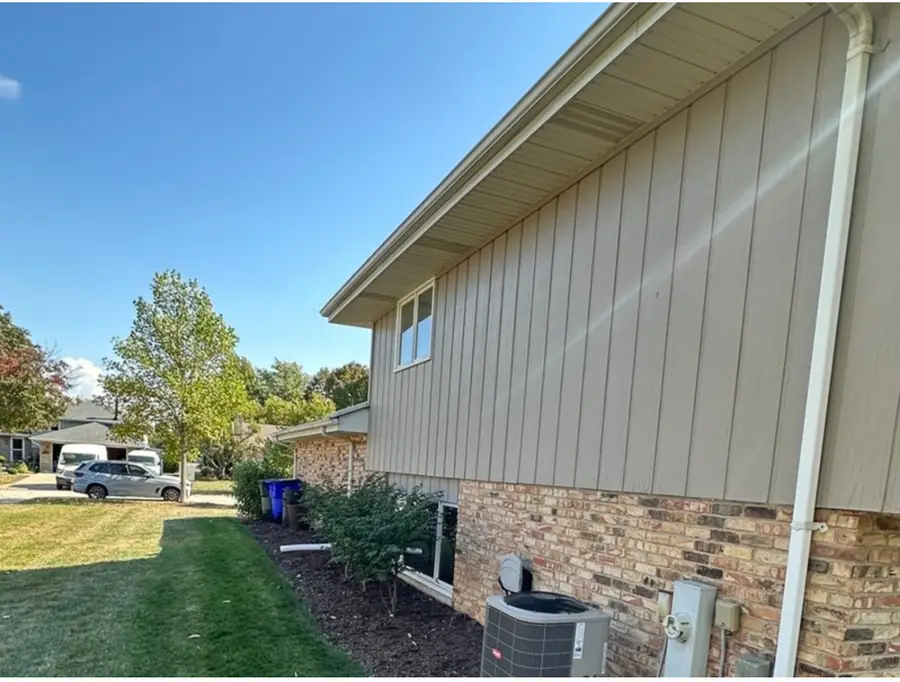 11637 Brookview Lane, Orland Park, IL 60467 - Image #3