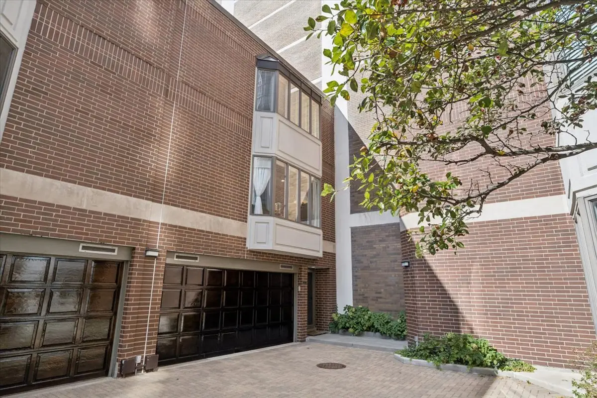 1740 N Clark Street #1733, Chicago, IL 60614 - Image #1