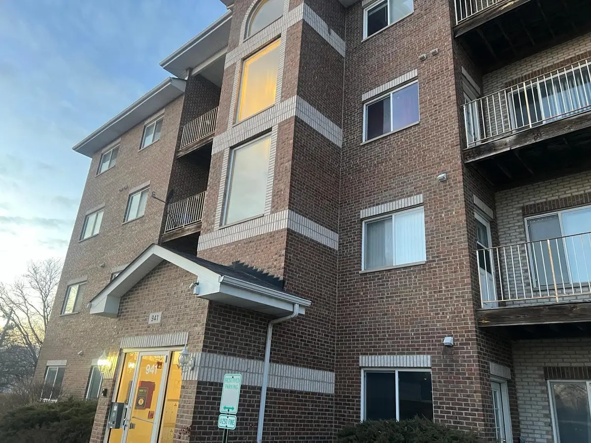 941 N Swift Road #301, Addison, IL 60101 - Image #1