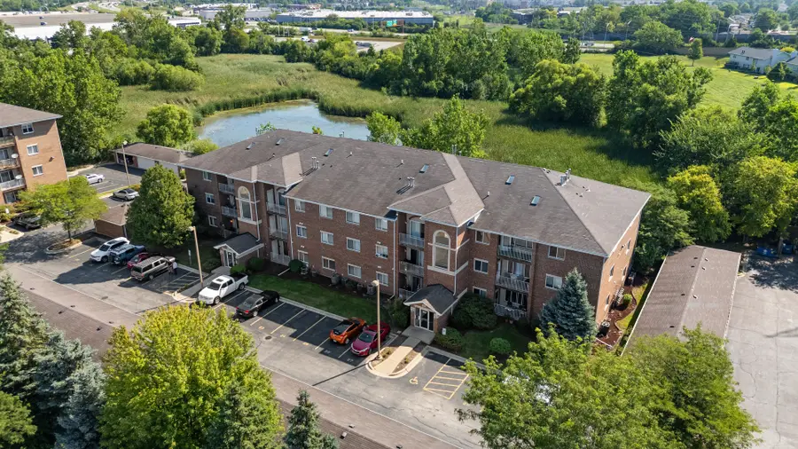 941 N Swift Road #301, Addison, IL 60101 - Image #3