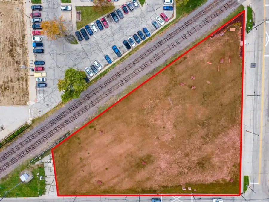 200 E Judd Street, Woodstock, IL 60098 - Image #2