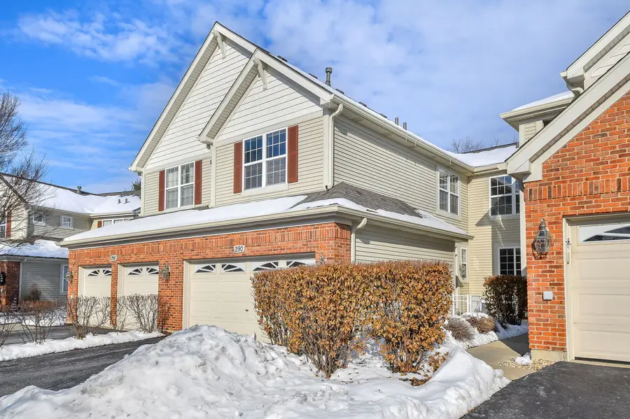 290 Remington Drive, Saint Charles, IL 60175 - Image #2