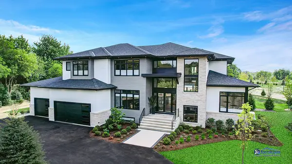 25 Rolling Hills Drive, Barrington, IL 60010