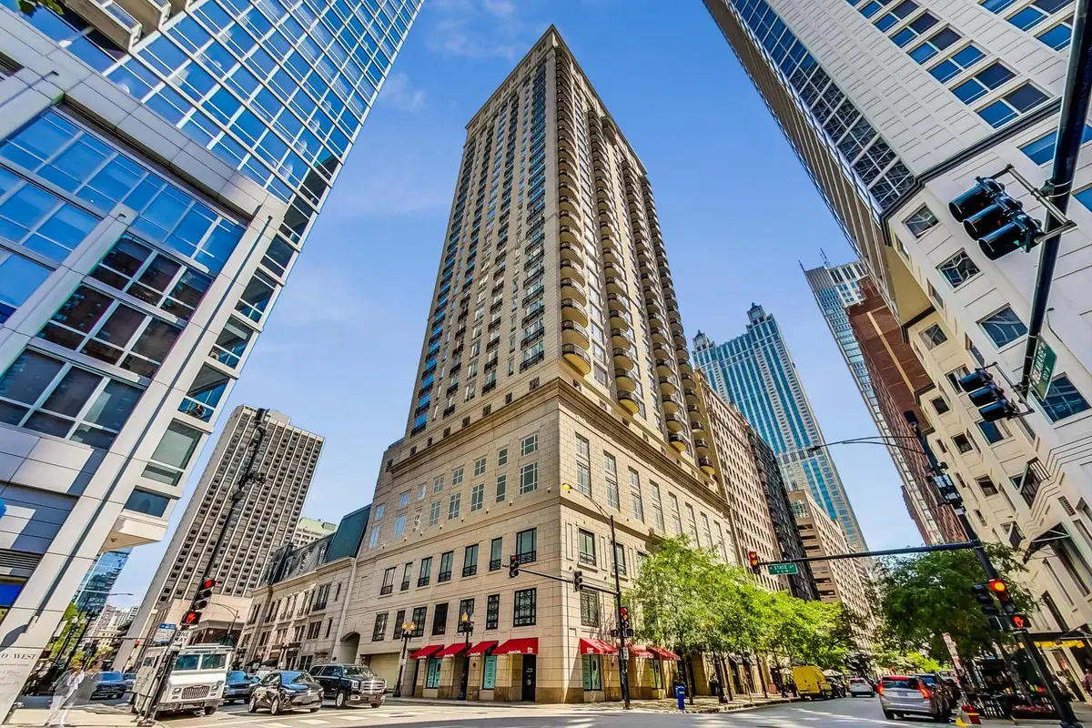 10 E Delaware Place #20A, Chicago, IL 60611 - Image #1