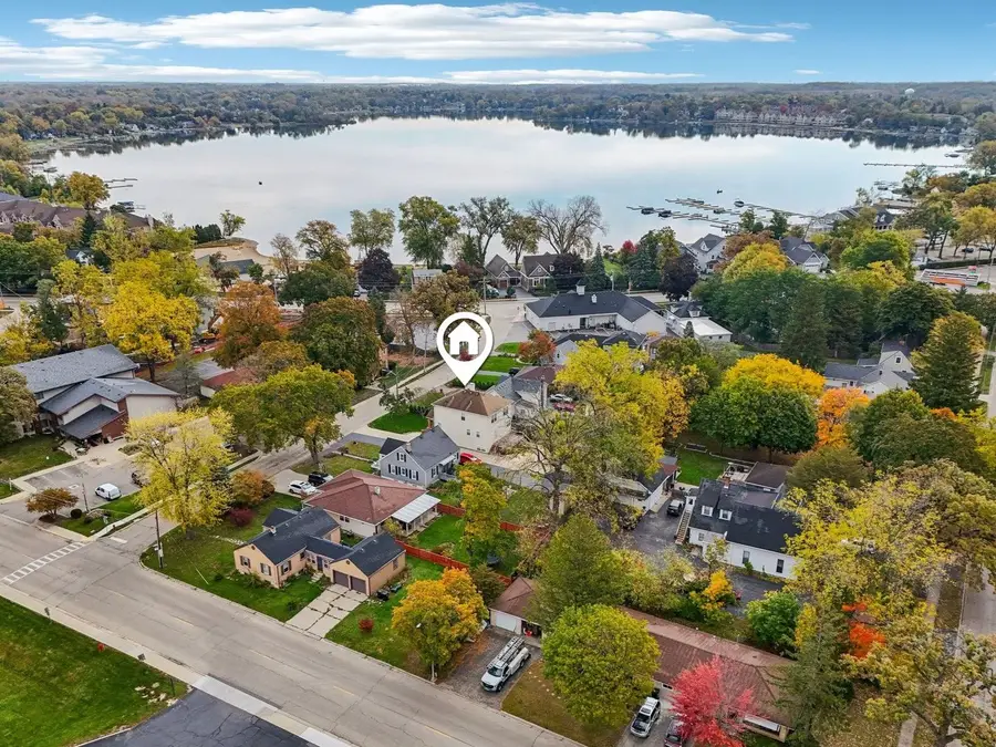 124 Hubbard Court, Wauconda, IL 60084 - Image #2