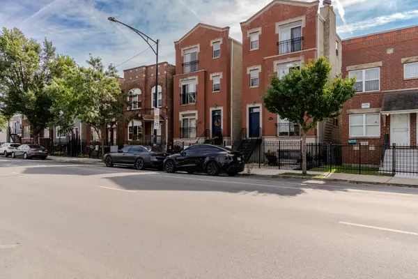 2665 W Warren Boulevard #3, Chicago, IL 60612