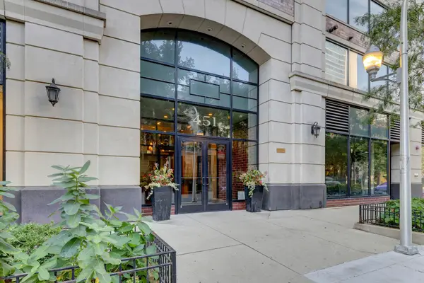 451 W Huron Street #1407, Chicago, IL 60654