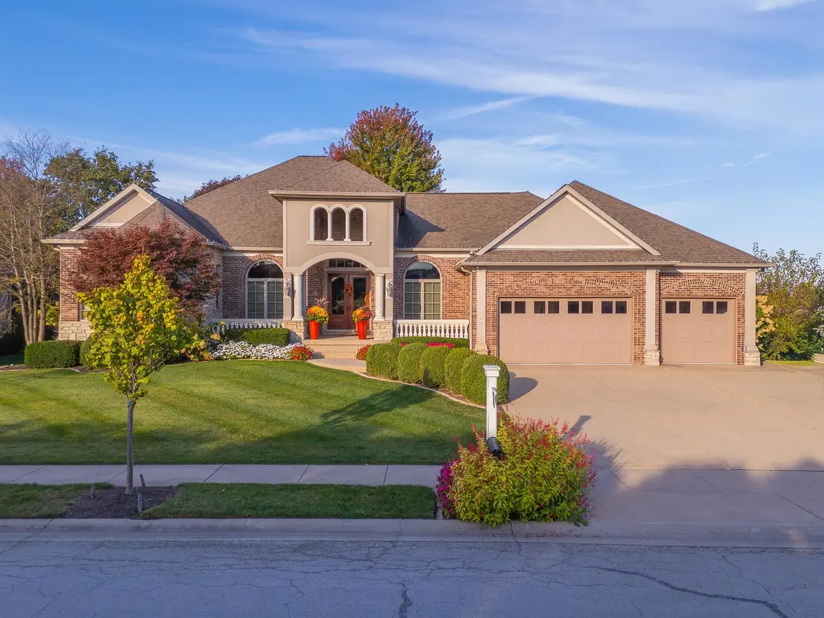 47 Stonebrook Court, Bloomington, IL 61704 - Image #1