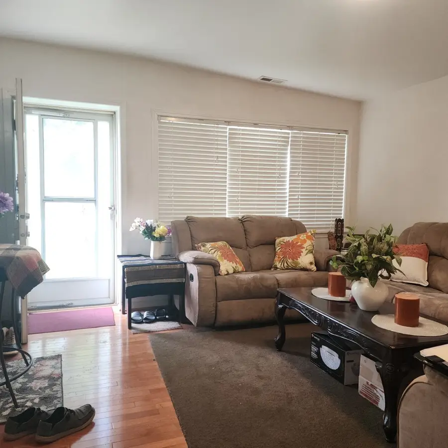 7826 W 98th Place, Hickory Hills, IL 60457 - Image #3