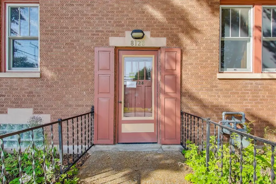 8128 Laramie Avenue, Skokie, IL 60077 - Image #3