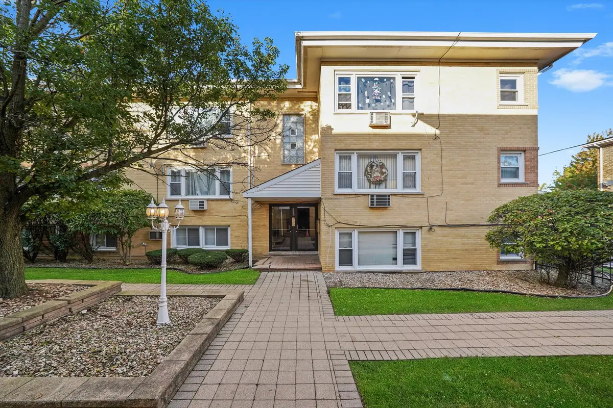 6634 W 95th Street #1D, Oak Lawn, IL 60453 - Image #1