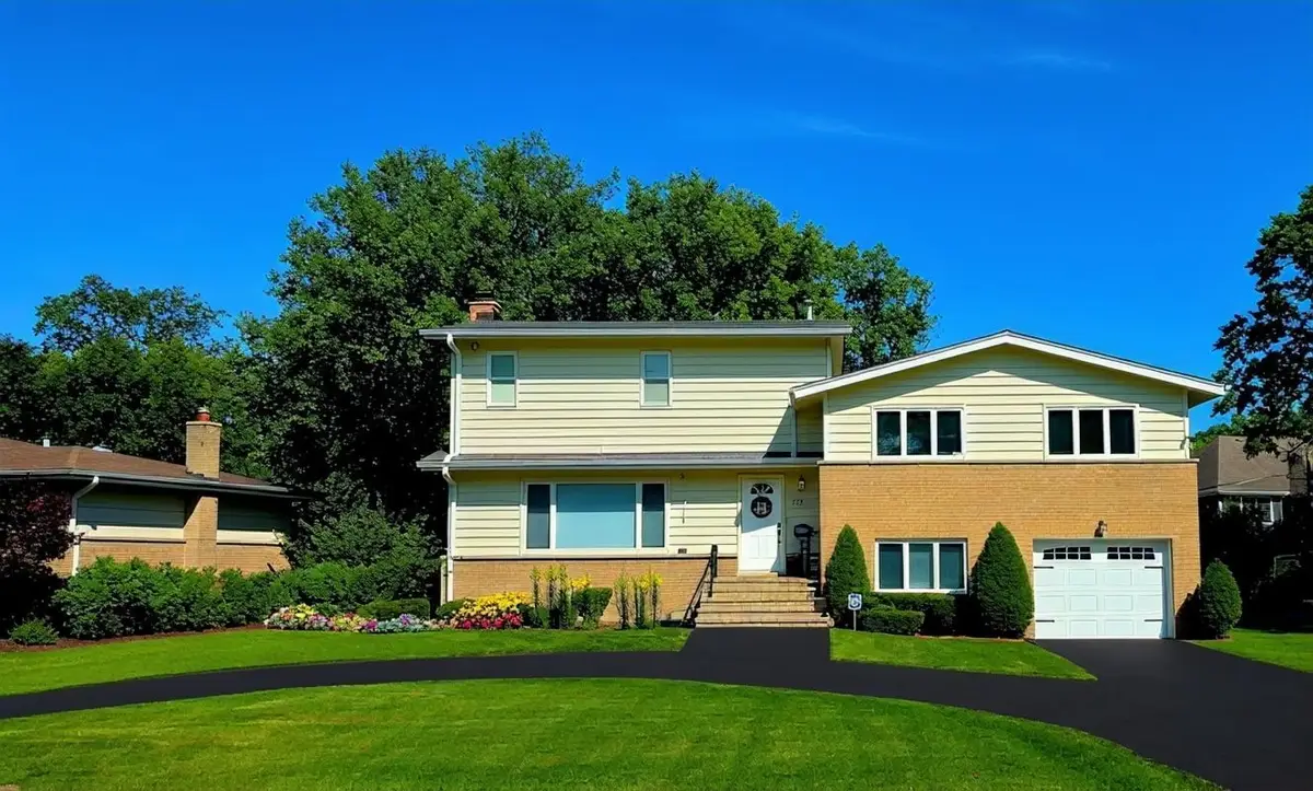 517 Appletree Lane, Deerfield, IL 60015 - Image #1