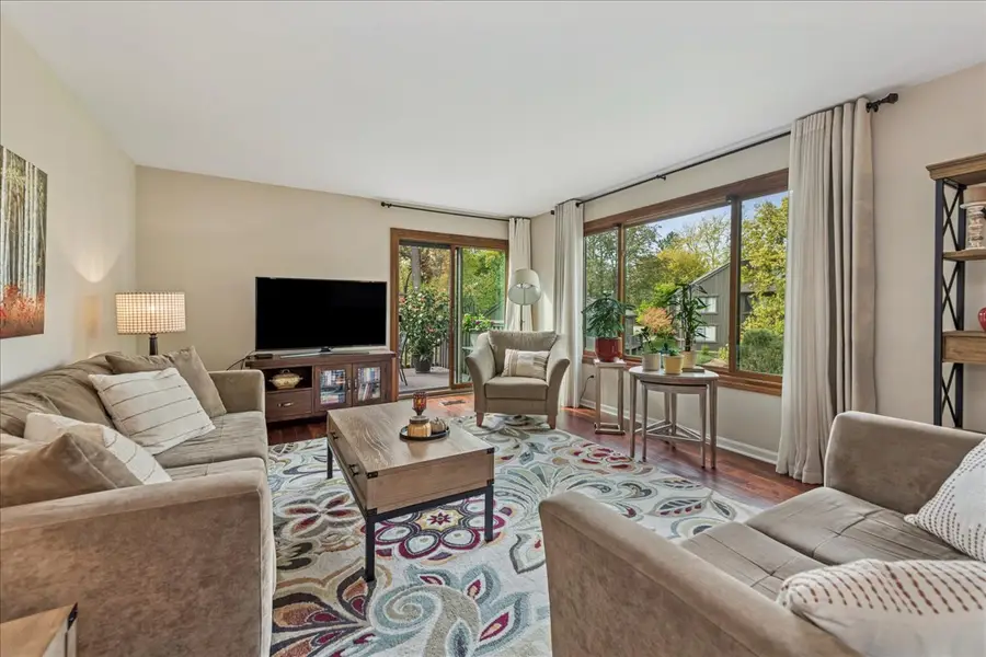 450 Woodview Road, Lake Barrington, IL 60010 - #3