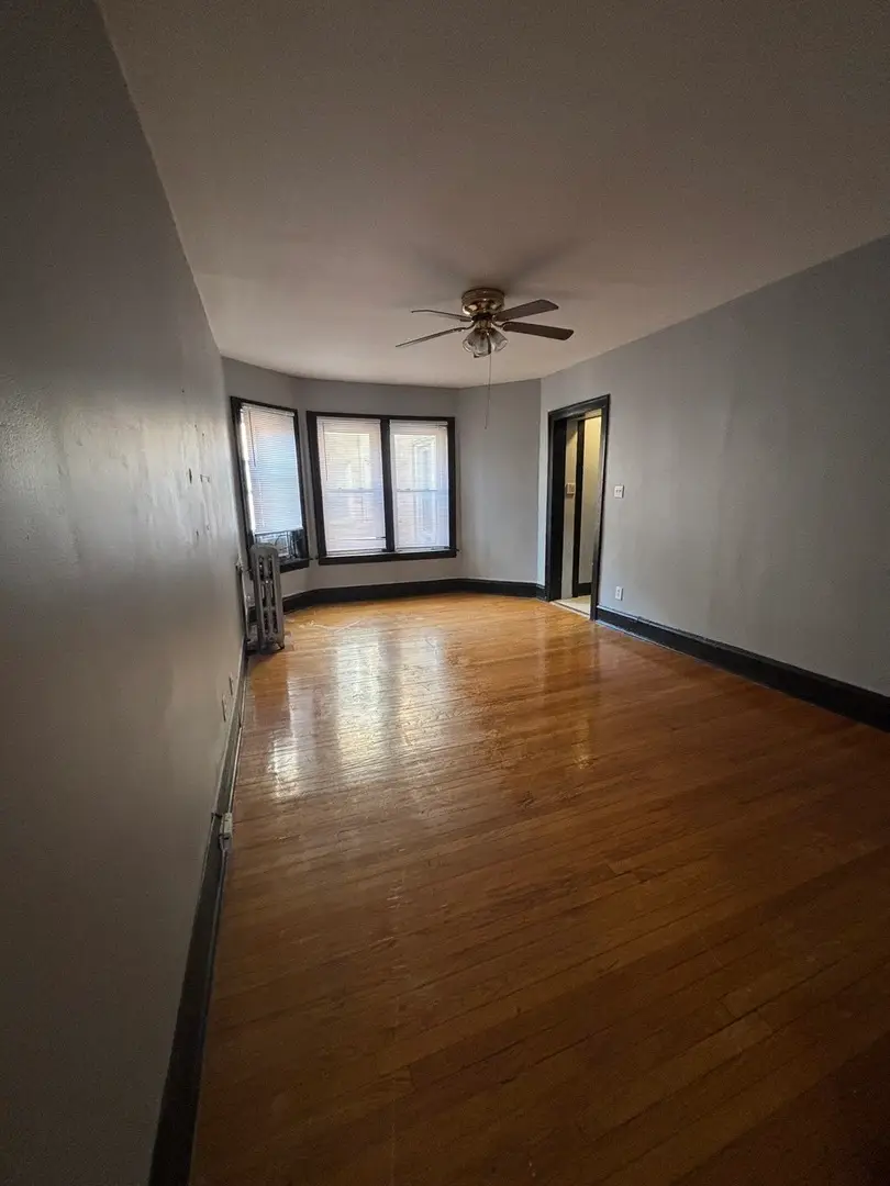 2212 E 70th Street #2D, Chicago, IL 60649 - Image #2