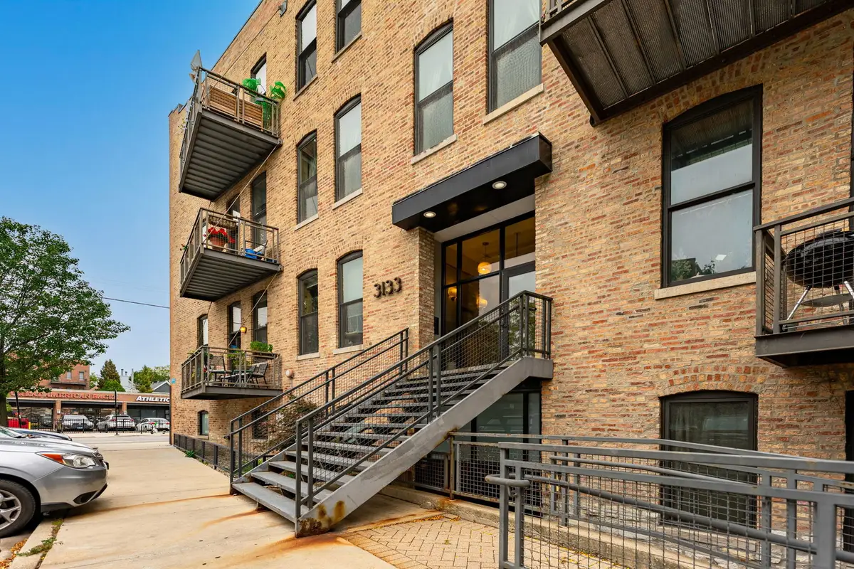 3133 N Lakewood Avenue #2E, Chicago, IL 60657 - Image #1