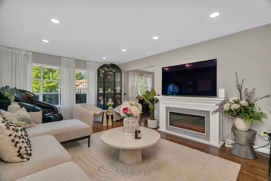 4217 Main Street, Downers Grove, IL 60515 - Image #2