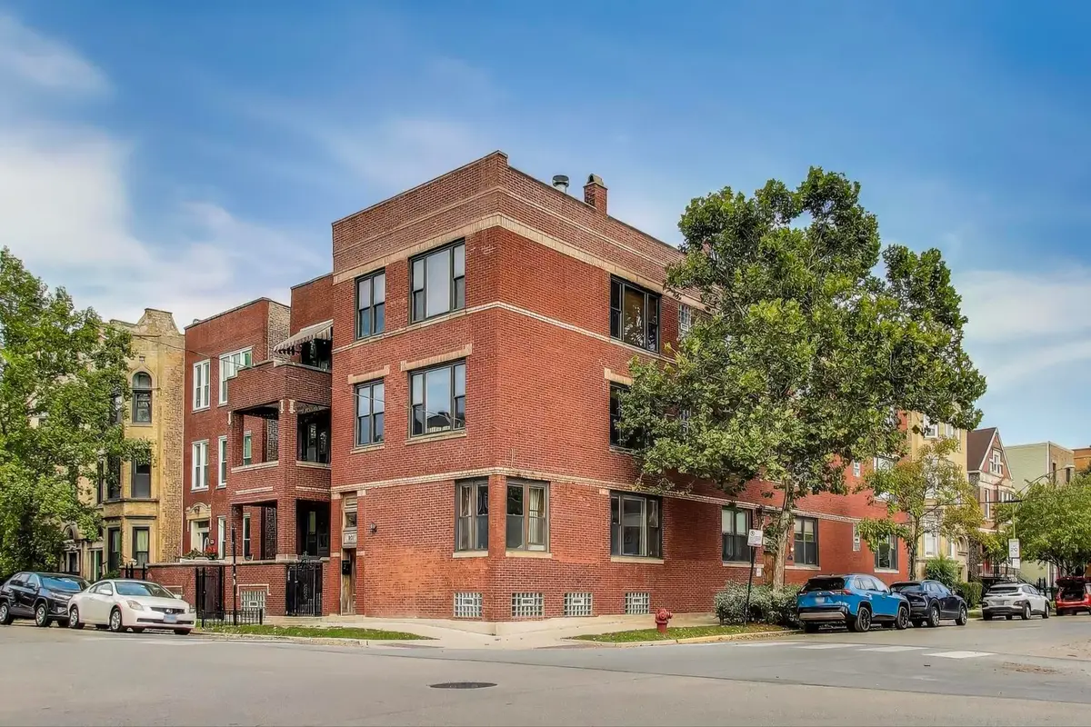 2452 W Iowa Street #2, Chicago, IL 60622 - Image #1