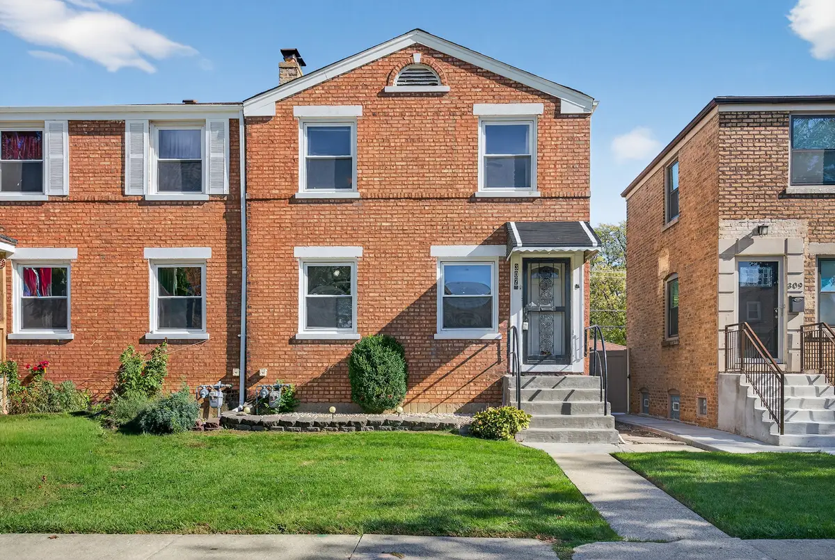 307 Hyde Park Avenue, Bellwood, IL 60104 - Image #1