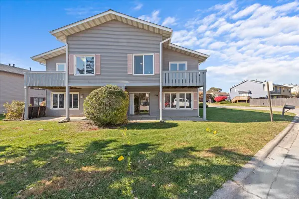 20 Elm Court #2, Bolingbrook, IL 60440