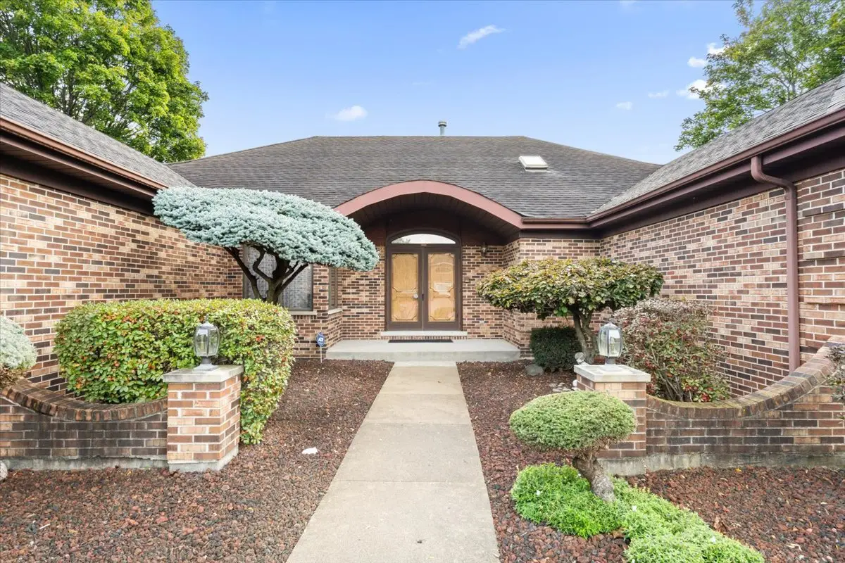 703 Newcastle Lane, Prospect Heights, IL 60070 - Image #1