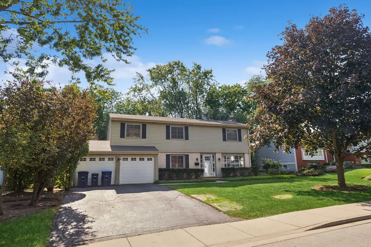 1131 Laurel Avenue, Deerfield, IL 60015 - Image #1