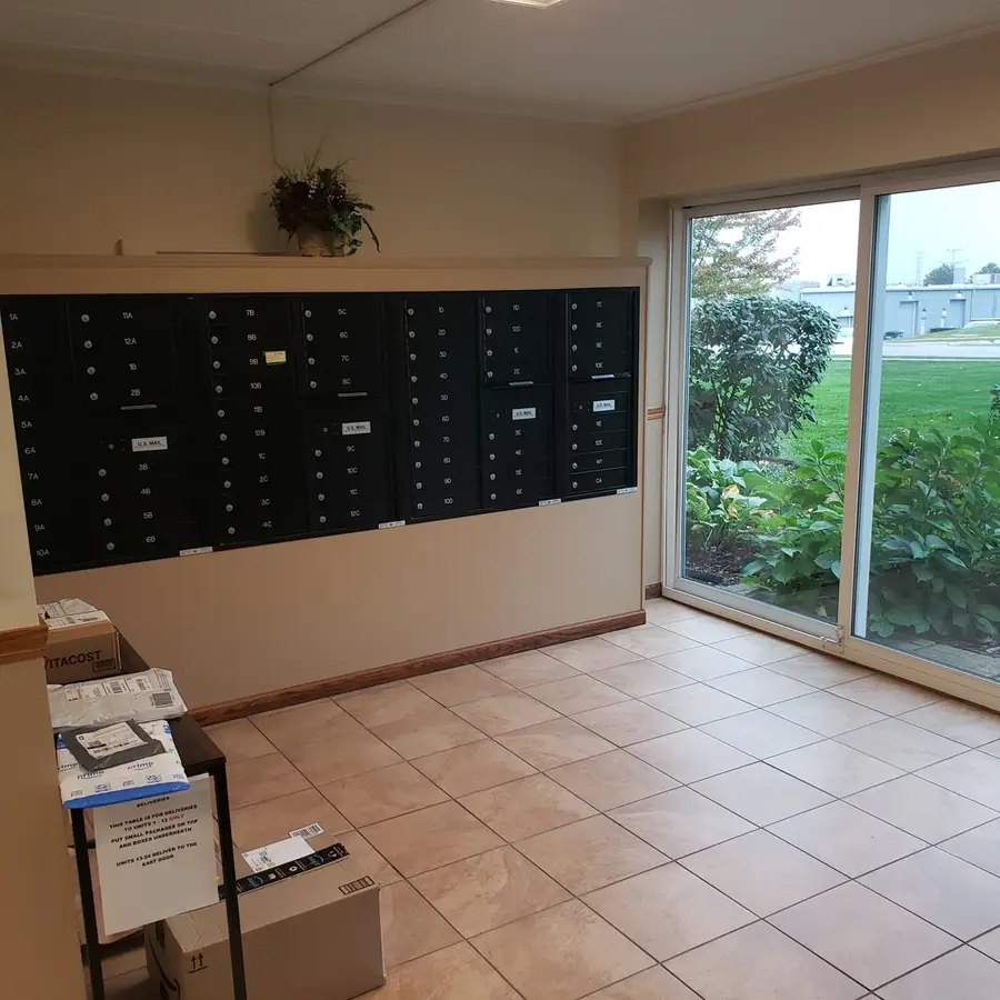 5300 Walnut Avenue #12B, Downers Grove, IL 60515 - Image #3