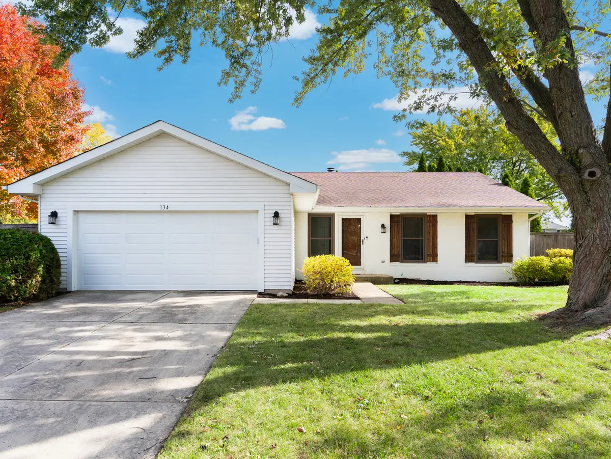 134 S Whispering Hills Drive, Naperville, IL 60540 - #1