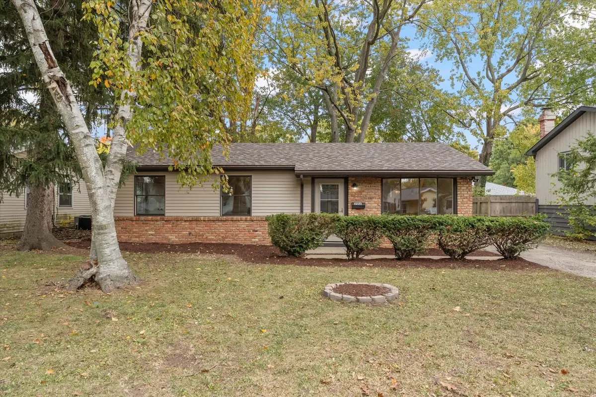 2106 E Rainbow View, Urbana, IL 61802 - #1