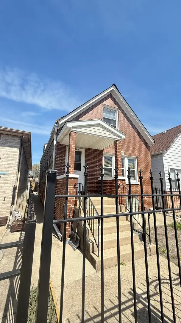 2728 W 39th Place, Chicago, IL 60632 - Image #1