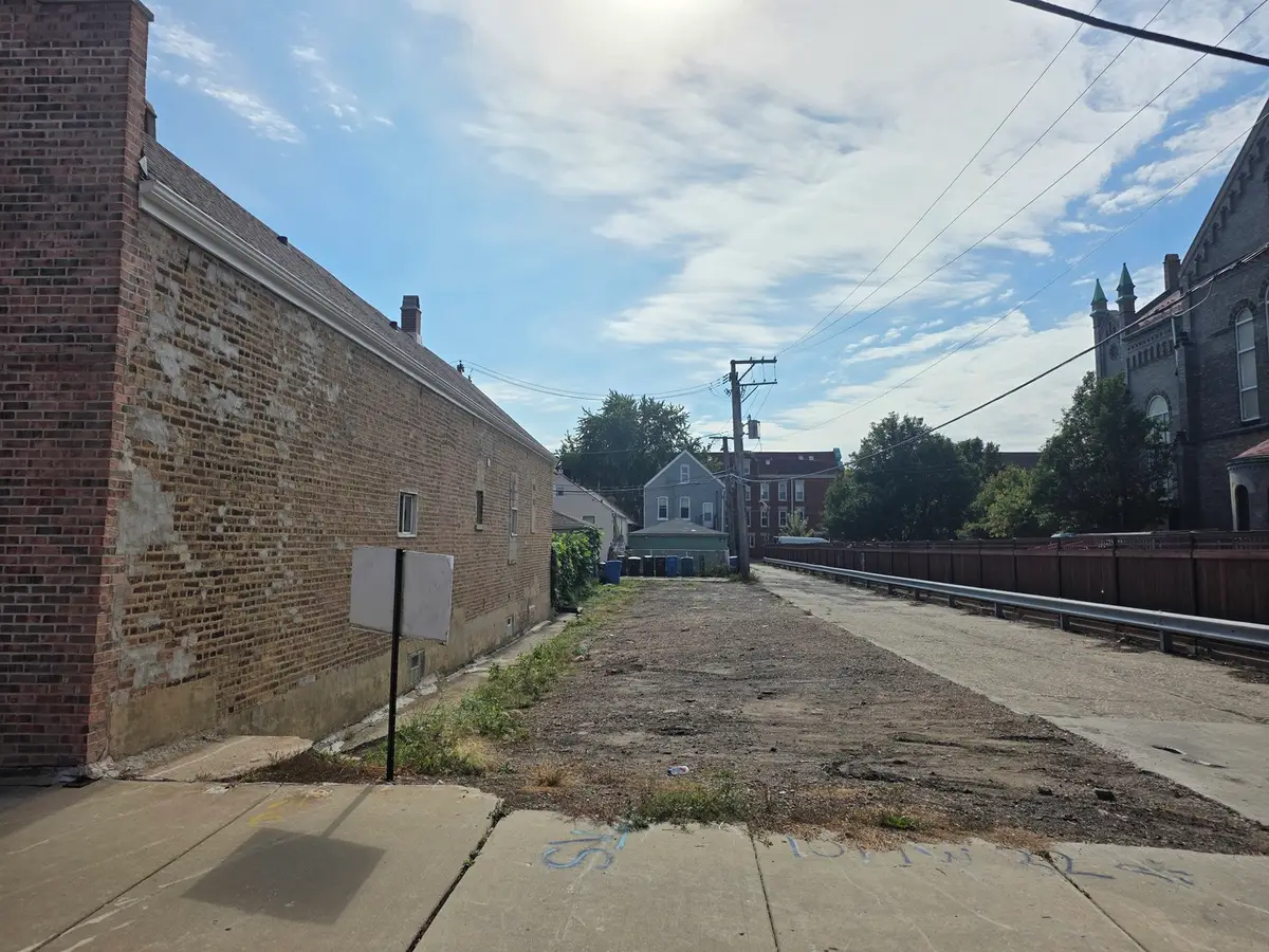 1019 W 32nd Street, Chicago, IL 60608 - Image #1
