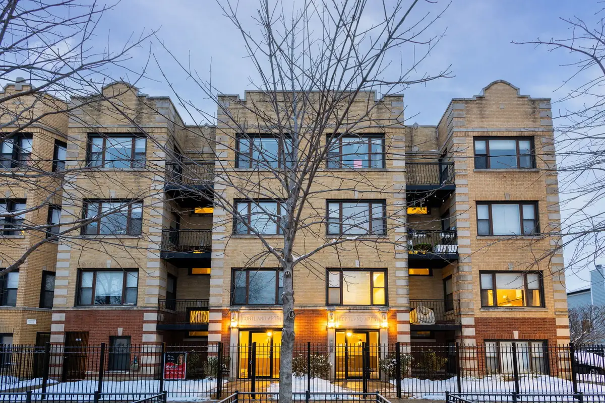 2704 W Cortland Street #3, Chicago, IL 60647 - Image #1
