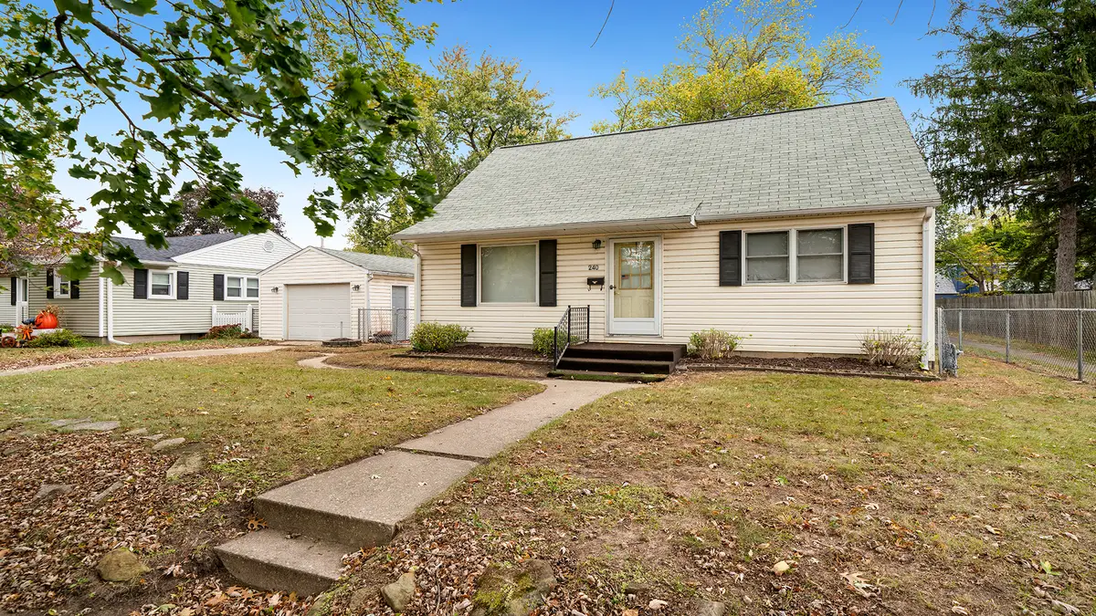 240 W Renrose Avenue, Loves Park, IL 61111 - Image #1