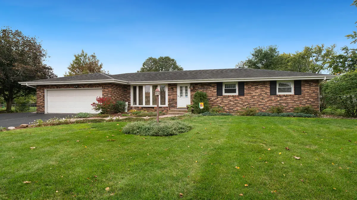 5653 Fox Court, South Beloit, IL 61080 - Image #1