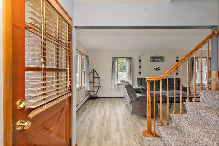 211 E Ottawa Street, Sycamore, IL 60178 - Image #2