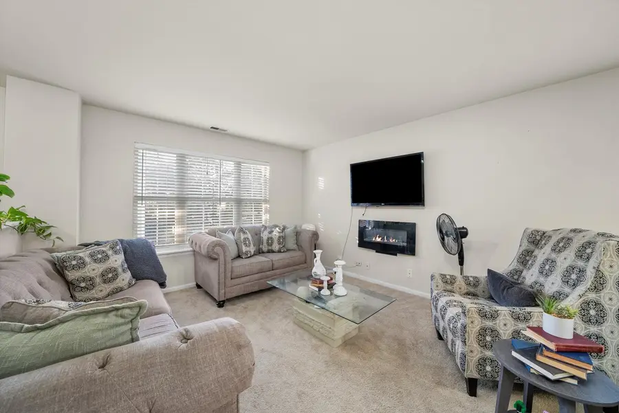 2950 Shelly Lane #2950, Aurora, IL 60504 - Image #3