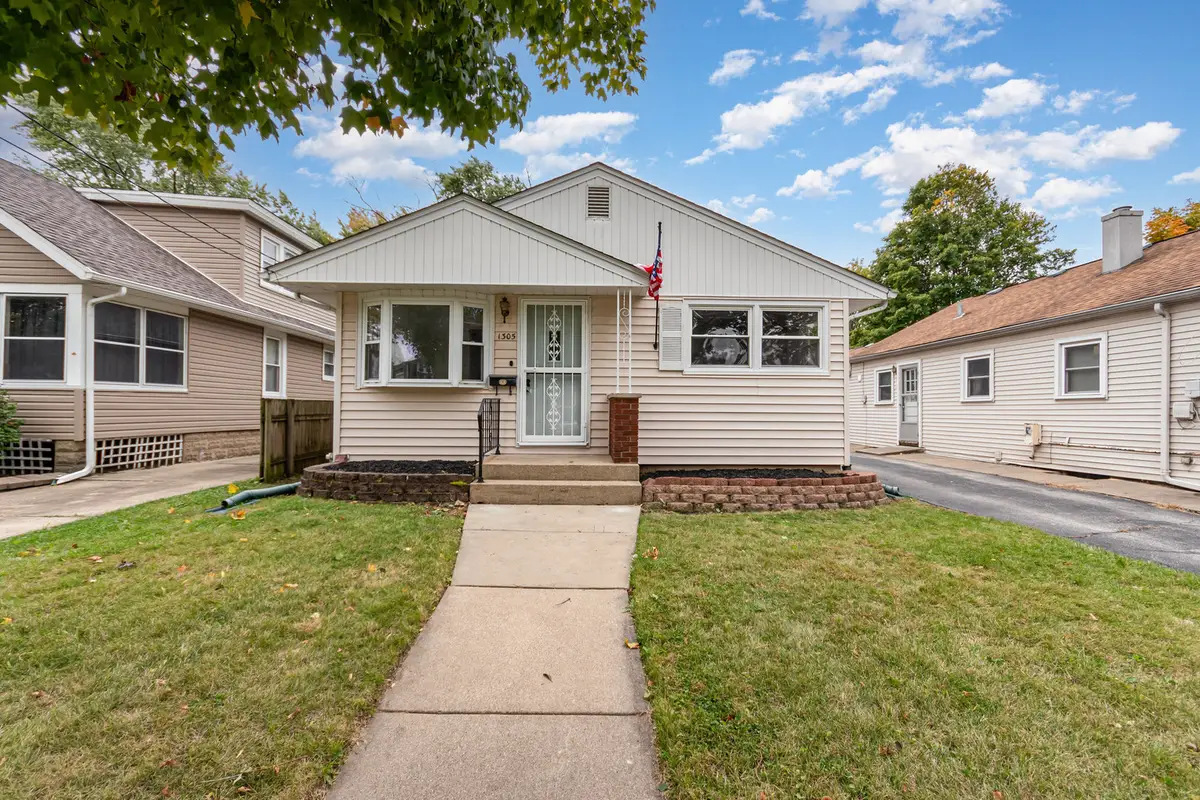 1305 Superior Street, Aurora, IL 60505 - Image #1